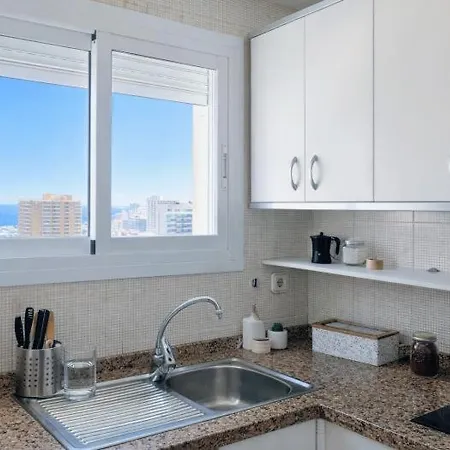 Amplio Con Terraza Y Vistas Al Mar *