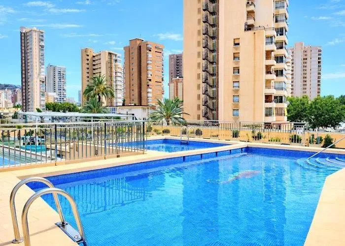 Amplio Con Terraza Y Vistas Al Mar * Benidorm