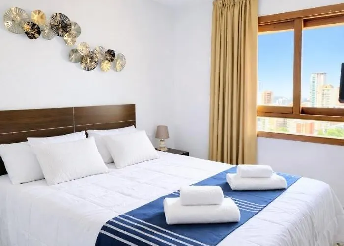 Amplio Con Terraza Y Vistas Al Mar Benidorm